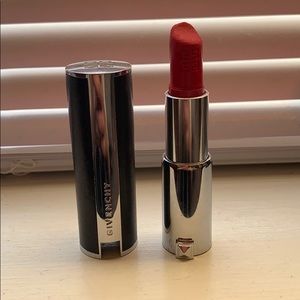 GIVENCHY Le Rouge Lipstick